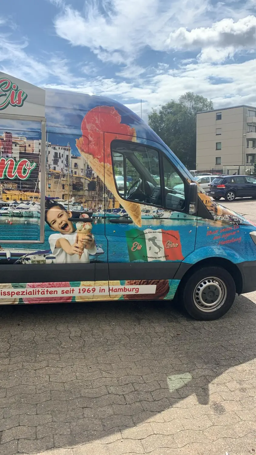 Eiscreme automatisch von Eis Gino Eis